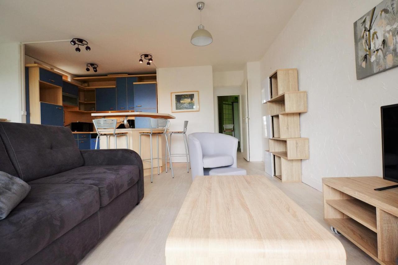 70 M2 Avec Balcons Et Parking Apartment Lille Exterior photo